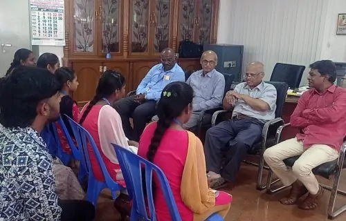 Leadership Team Addresses Study Tour Delegates Ahead of International Academic Program